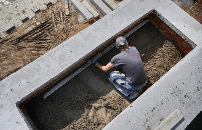 Man setting the cement