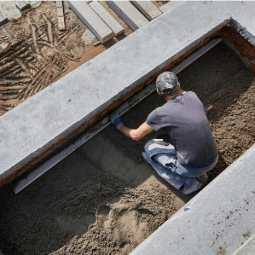 Man setting the cement